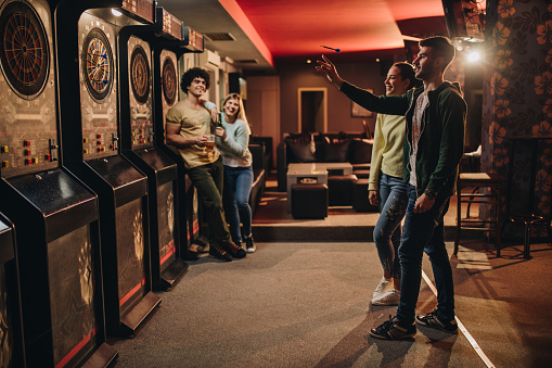 bars à jeux à Paris